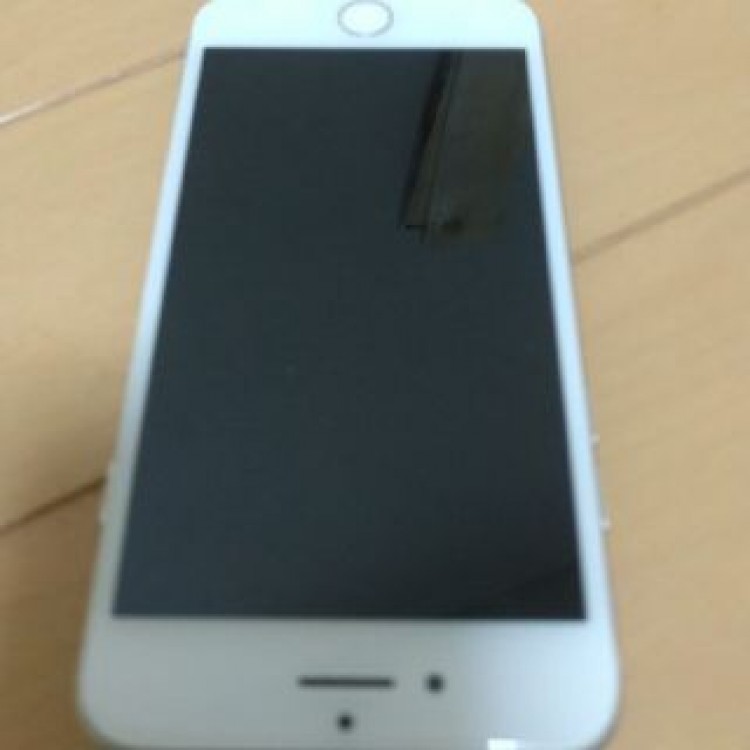 Apple iPhone7 32GB シルバー MNCF2J/A