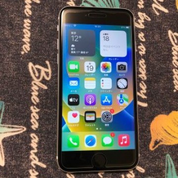美品　iPhone SE 2世代 64GB デモ機 ホワイト　SoftBank