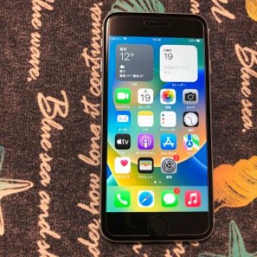 美品　iPhone SE 2世代 64GB デモ機 ホワイト　SoftBank