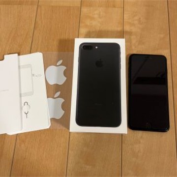 iPhone7 Plus 128GB ブラック　本体