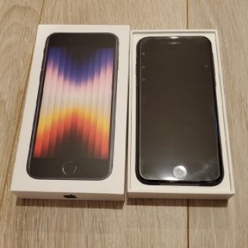 iphone se3　128GB ミッドナイト