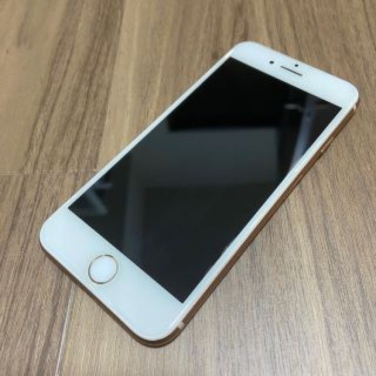 iPhone 8 Gold 64 GB SIMフリー