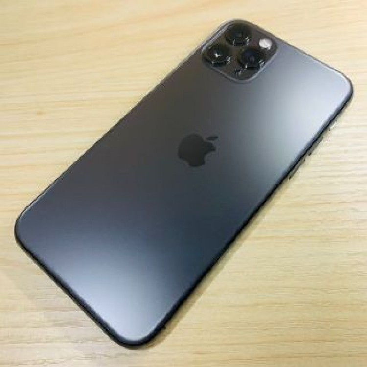 美品 SIMﾌﾘｰ iPhone11 Pro 64GB Gray P135