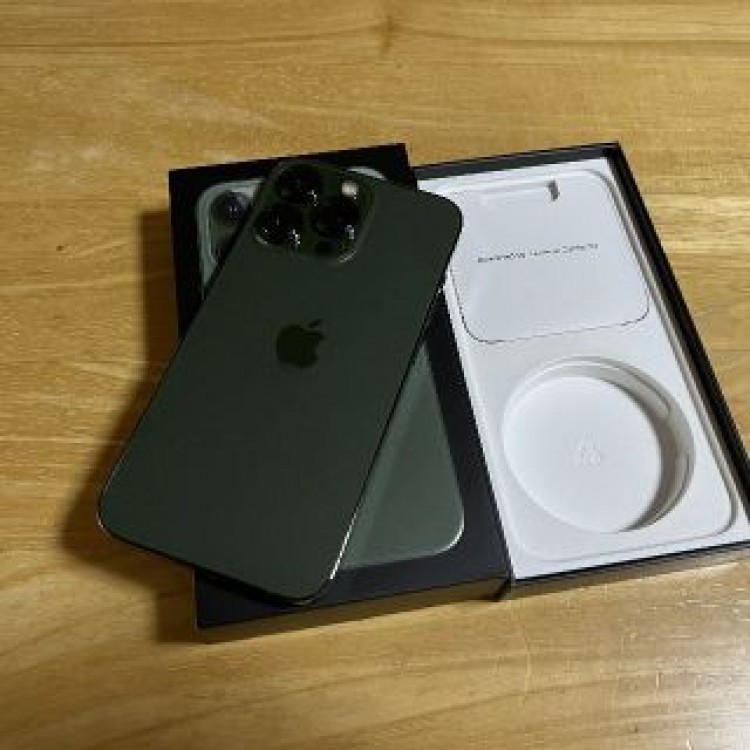 美品　iPhone 13 Pro 256GB　アメリカ版 simフリー　