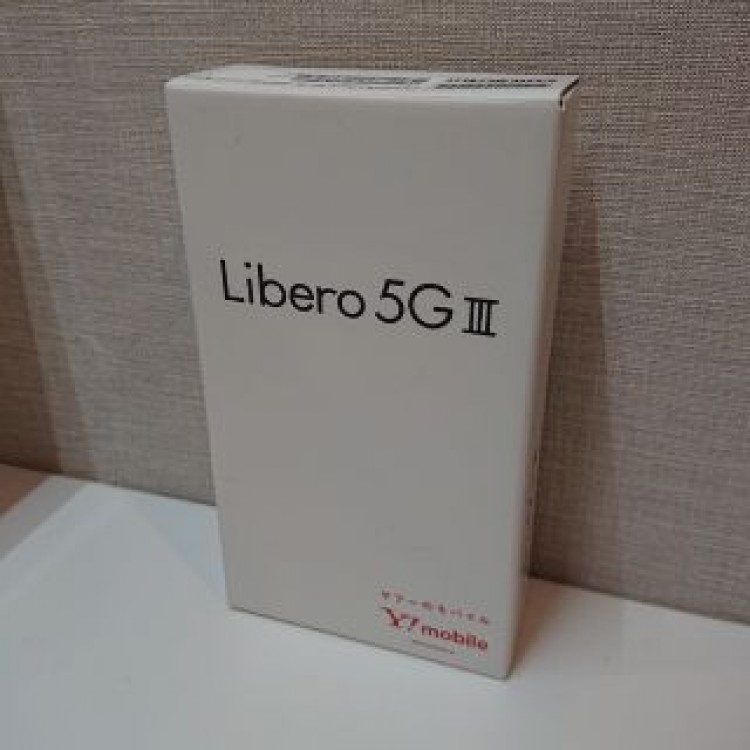 新品 Libero 5G III ホワイト クリアケース付