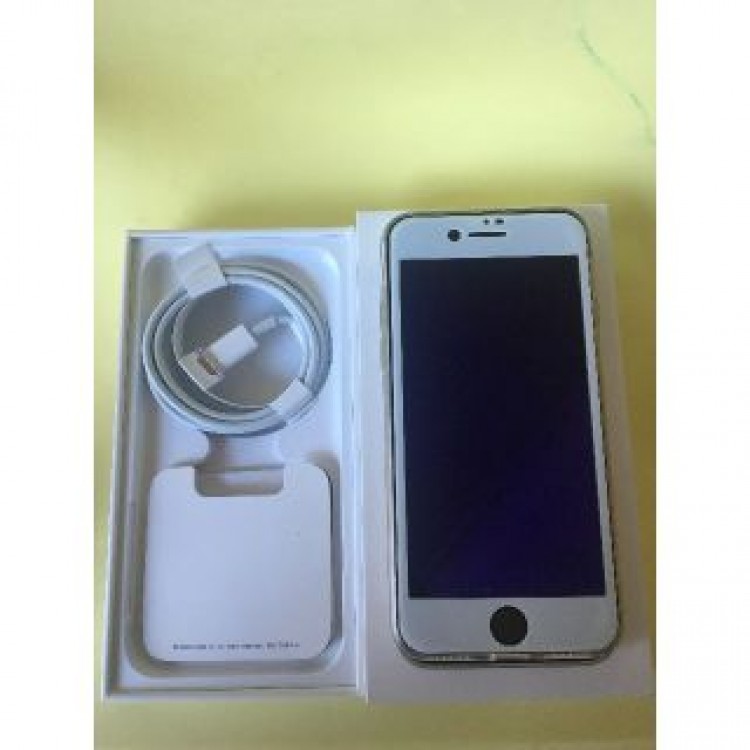 iPhone SE 3 第3世代 　ホワイト　 64GB