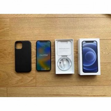 iPhone 12 mini ブラック 128 GB ドコモsimフリー おまけ