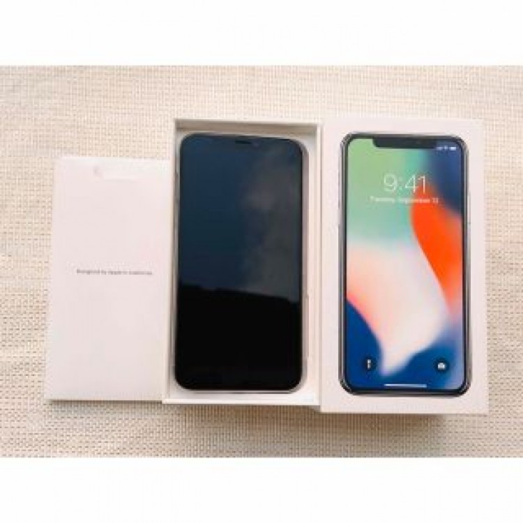 ★ iPhone X 64GB Sシルバーdocomo
