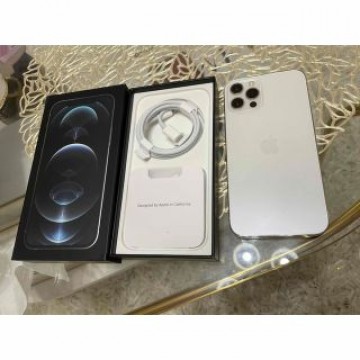 iPhone 12 pro シルバー 256 GB au