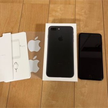 iPhone7 Plus 128GB ブラック　本体