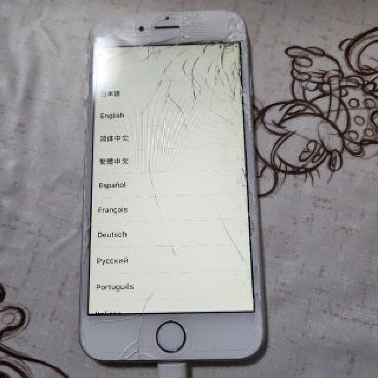 画面破損　iPhone6 スペースグレイ　16gb