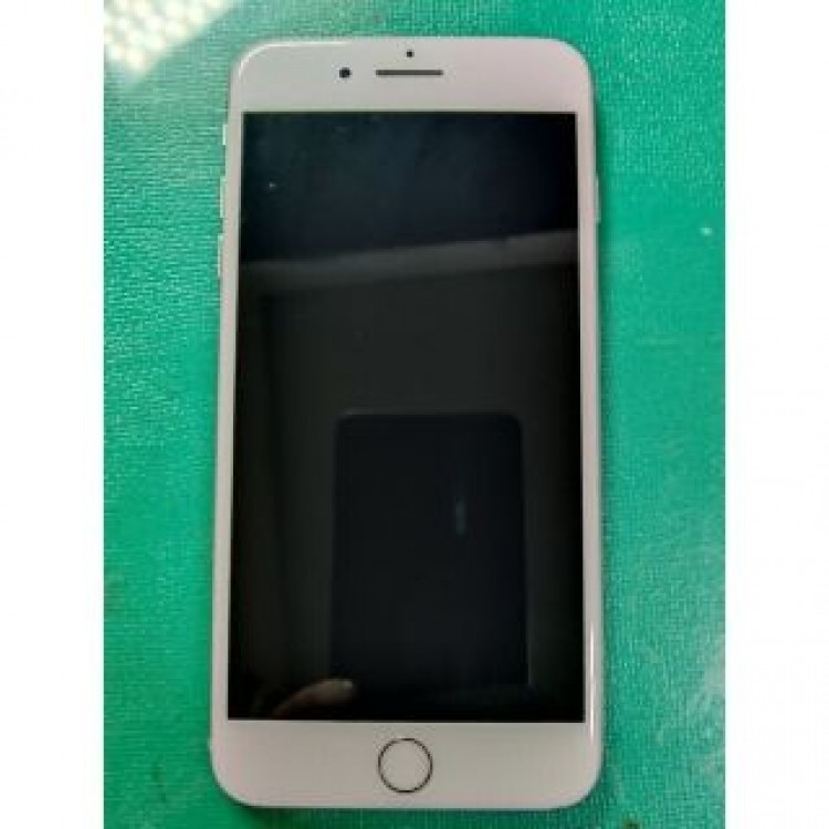 iPhone8 Plus 64g ジャンク シムフリー