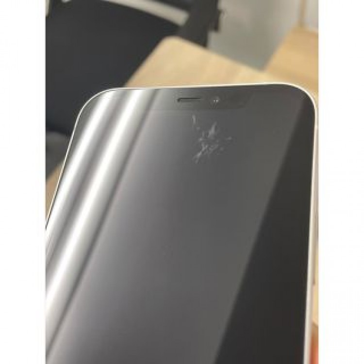 iPhone12 64GB SIMフリー　ホワイト　バッテリ100％[2611]