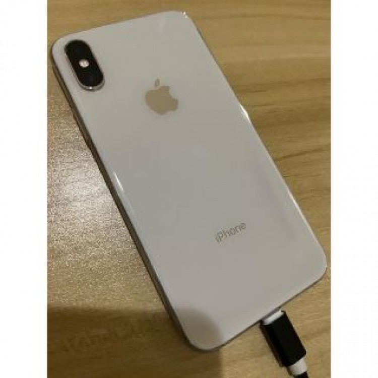iPhoneXS 64GB シルバー