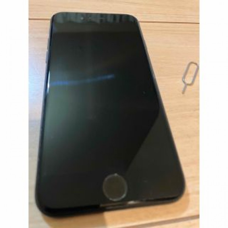 【中古美品】iPhone7 32G BLACK 初期化済み