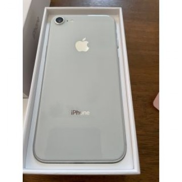 iPhone 8 Silver 64 GB SIMフリー