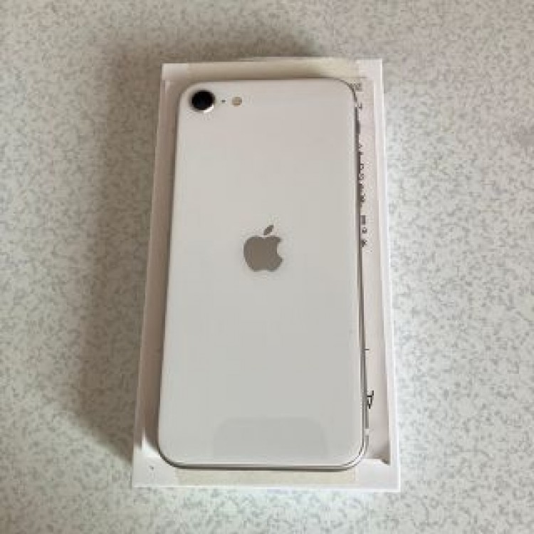 iPhone SE (第3世代) スターライト 64GB