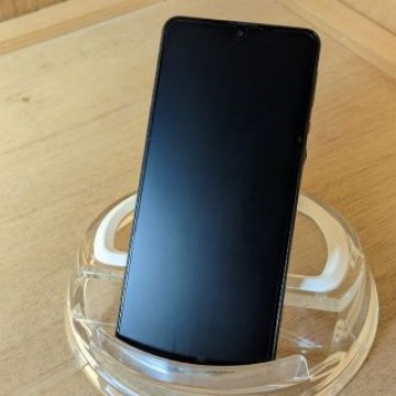 AQUOS zero5G basic DX SHG02 利用制限○