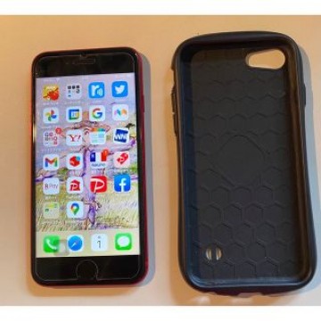 iPhone SE2 赤　64GB
