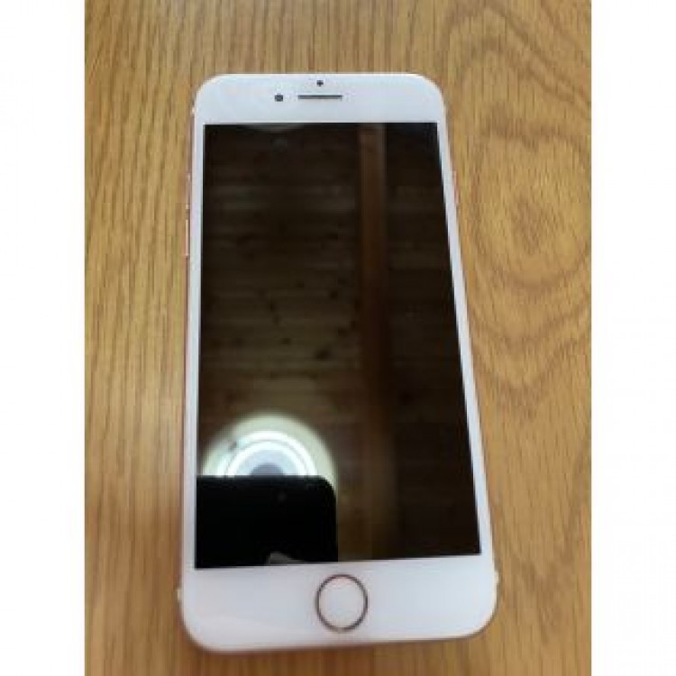 iPhone7 本体　32GB