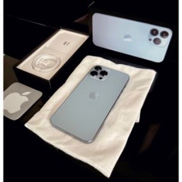 【極美品】 iPhone 13 Pro Max 512GB SIMフリー
