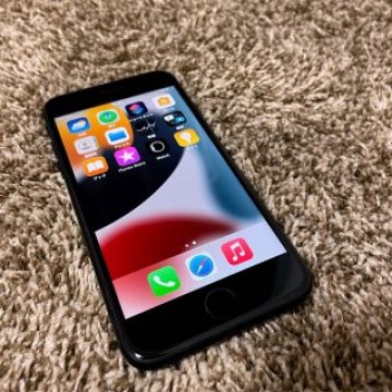 Apple iPhone SE 第2世代 256GB ブラック