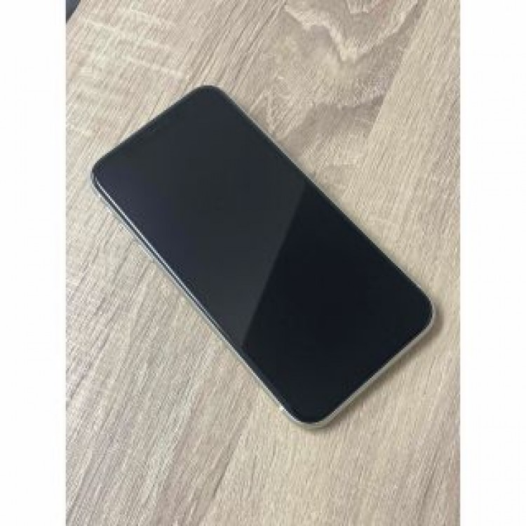 iPhone11 64GB SIMフリー　ホワイト　[1027]