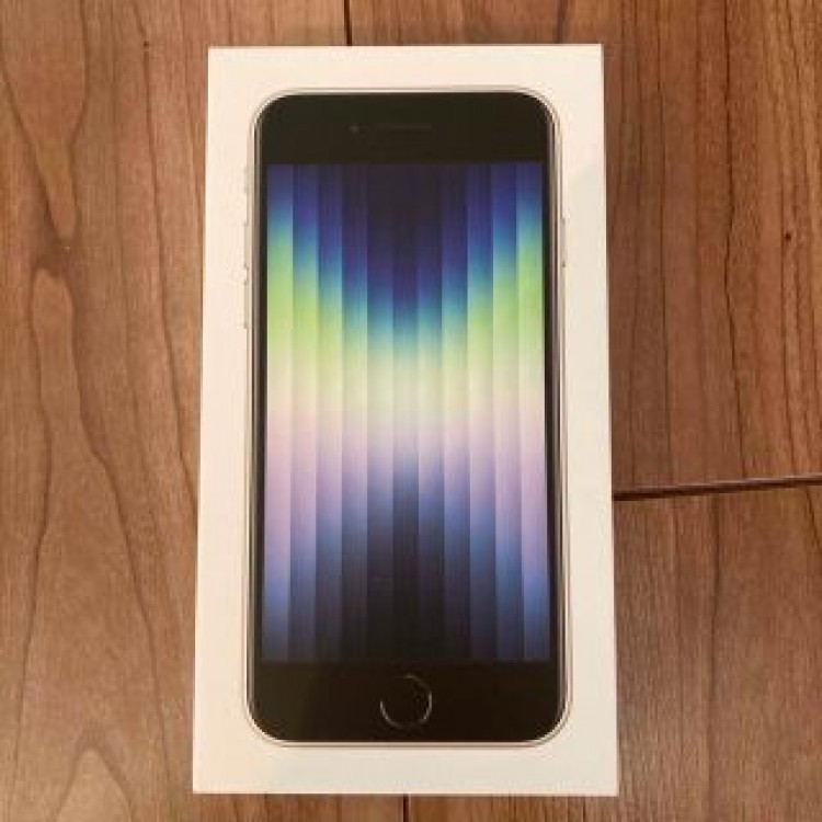 アップル iPhoneSE 第3世代 64GB スターライト　新品未開封