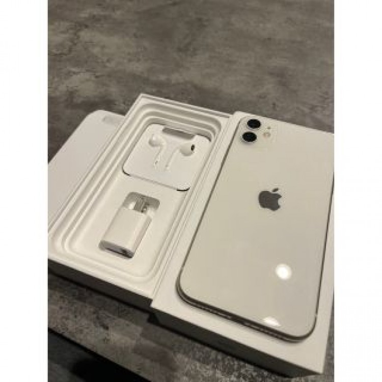 iPhone11 128GB ホワイト