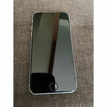 iPhone SE2 第二世代　64GB SIMフリー