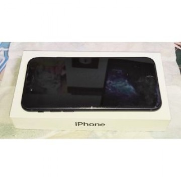 アップル iPhoneSE 第3世代 128GB ミッドナイト au
