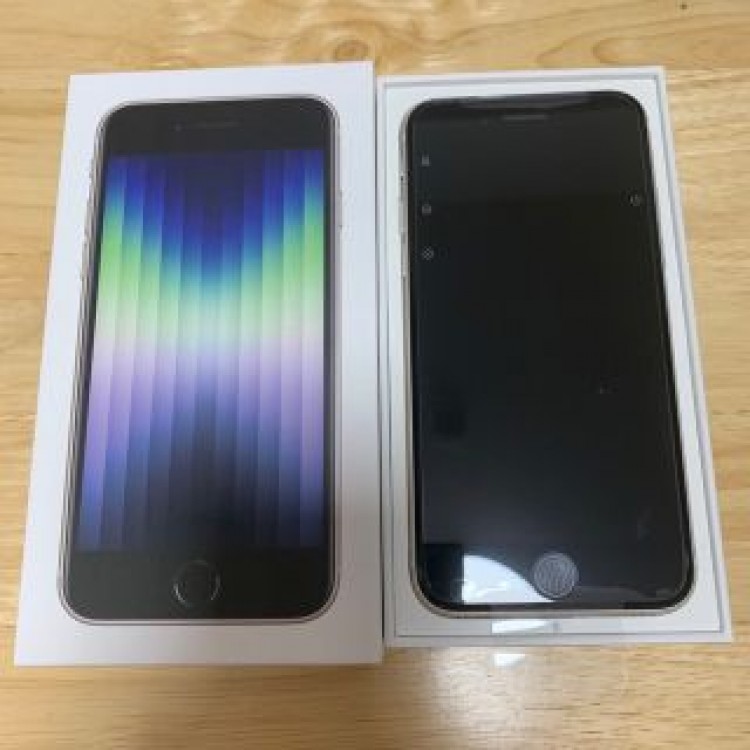 iPhoneSE3 64GB スターライト