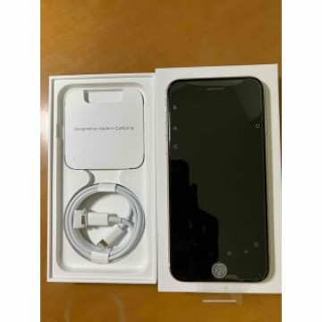 【新品未使用】iPhone se3 64GB
