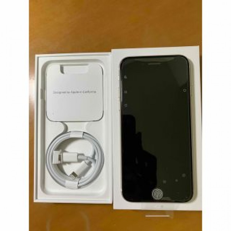 【新品未使用】iPhone se3 64GB