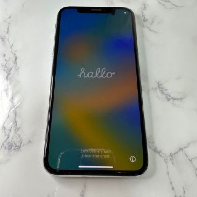 iPhone X Silver 64 GB SIMフリー