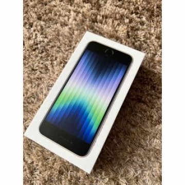 【新品未使用】iPhone se 第3世代 64GB SIMフリー　スターライト