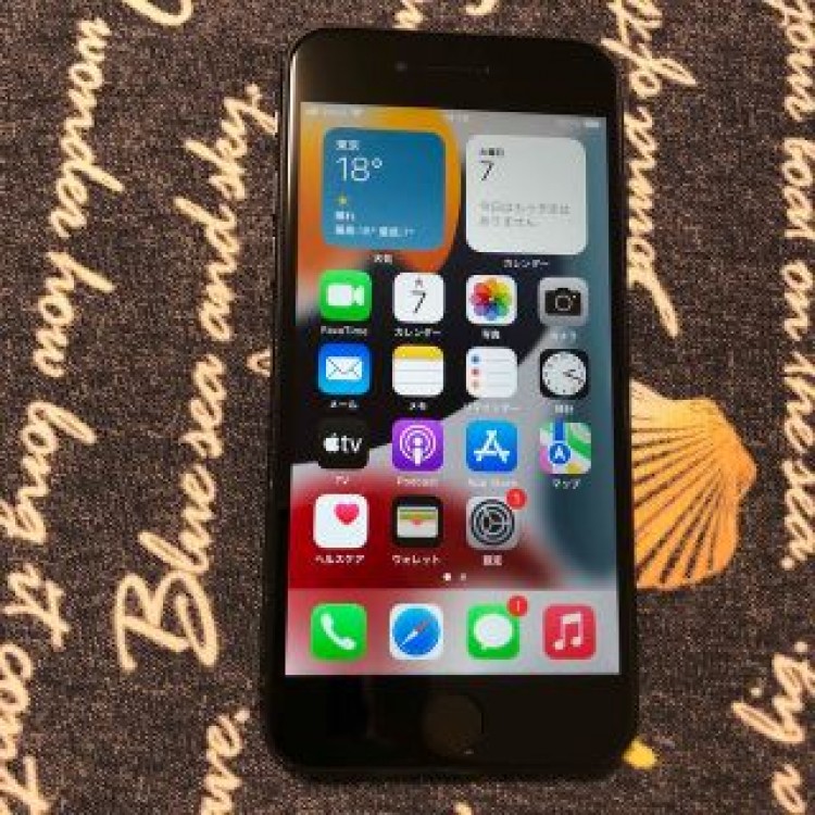 中古　simフリー　iPhone7 32gb バッテリー94% ブラック