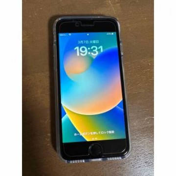 iPhone SE 第3世代　64GB スターライト