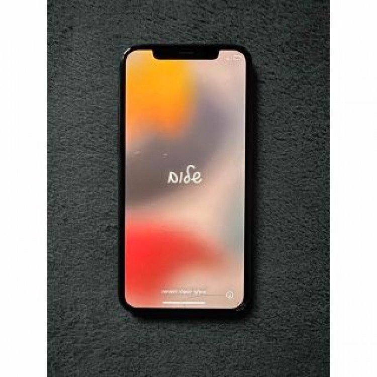 iPhone 11 pro スペースグレイ 256 GB au