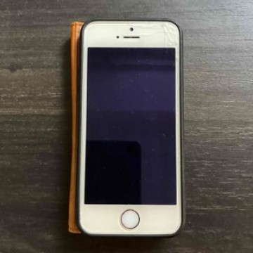 iPhone SE Rose Gold 64 GB docomo