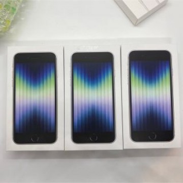 【新品未開封3台】iPhone SE第3世代64GBスターライト SIMフリー