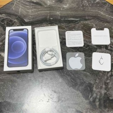 中古 美品 iPhone 12 mini 256 GB SIMフリー　おまけ付き