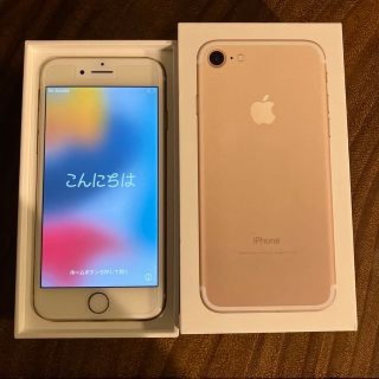iphone 7☆32G☆ゴールド☆SIMロック解除済☆外箱付き☆