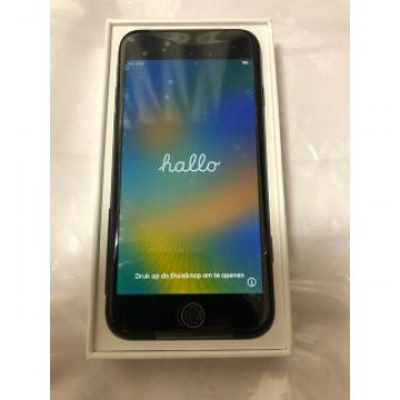 【超美品】iPhone SE （第3世代） 64GB