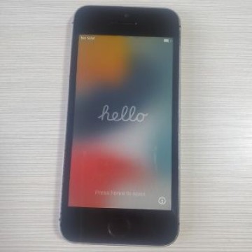 iPhone SE 第1世代 32GB