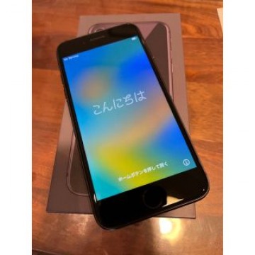 iPhone8  スペースグレー　64GB  美品