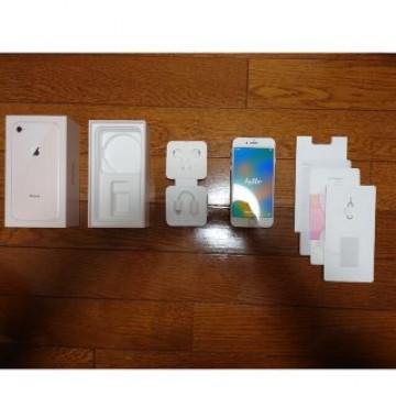 キズ無し美品　iPhone 8 Gold 64 GB