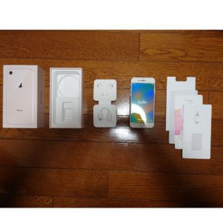 キズ無し美品　iPhone 8 Gold 64 GB