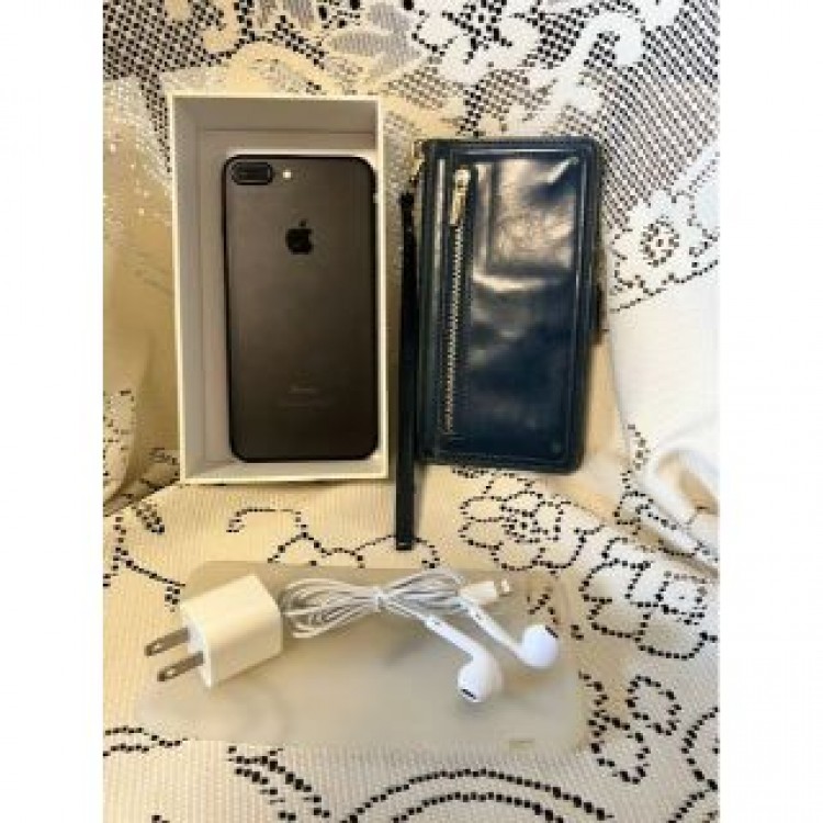 【超美品】iPhone7 Plus SIMフリーJet Black  32GB