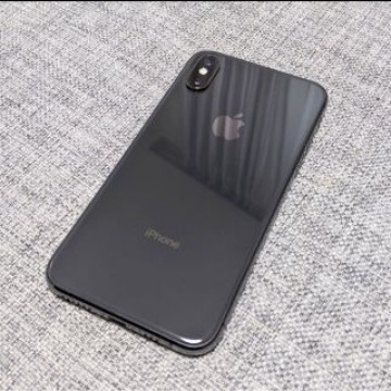 iPhone Xs 海外版　Space Gray 64 GB SIMフリー